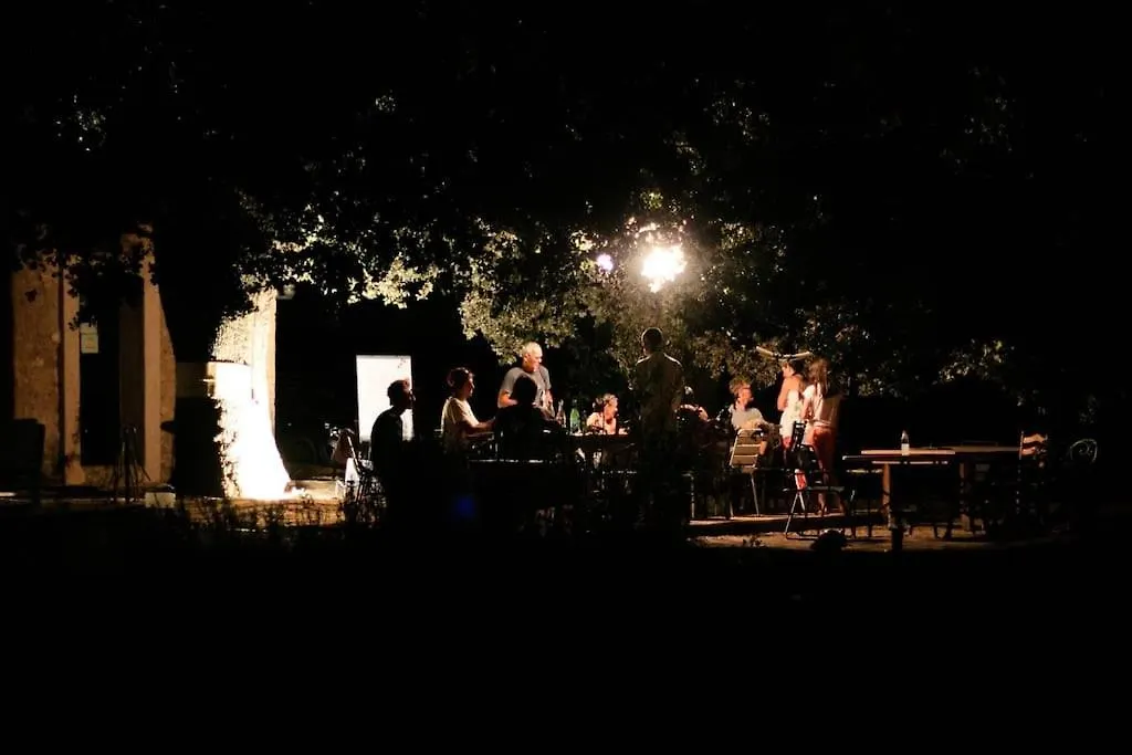 Holiday home Une Bastide A La Ferme, Avec Piscine Tavernes