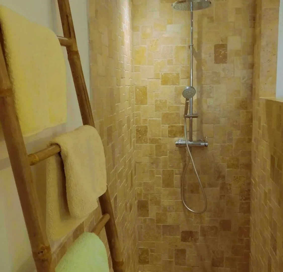 Holiday home Une Bastide A La Ferme, Avec Piscine Tavernes
